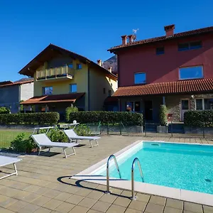 Girasole Casa Rossa A Colico